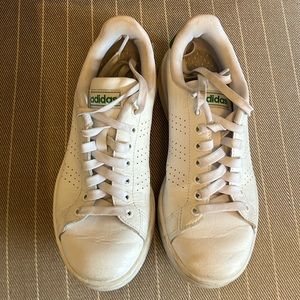 Adidas Stan Smith sneaker; women’s size 6